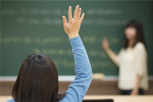 【粉笔kids、斑马英语和叽里呱啦哪家好】最新收费总结！